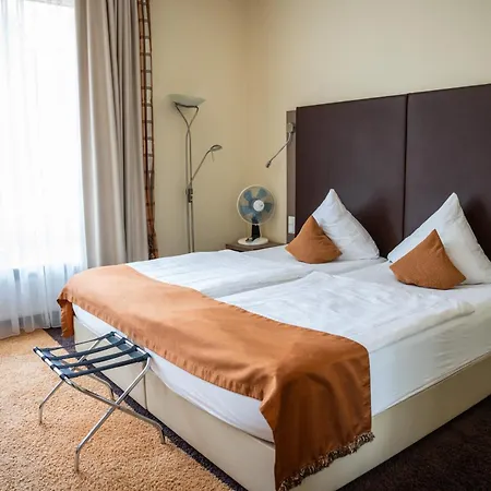 Am-schlosspark Hotell Worms